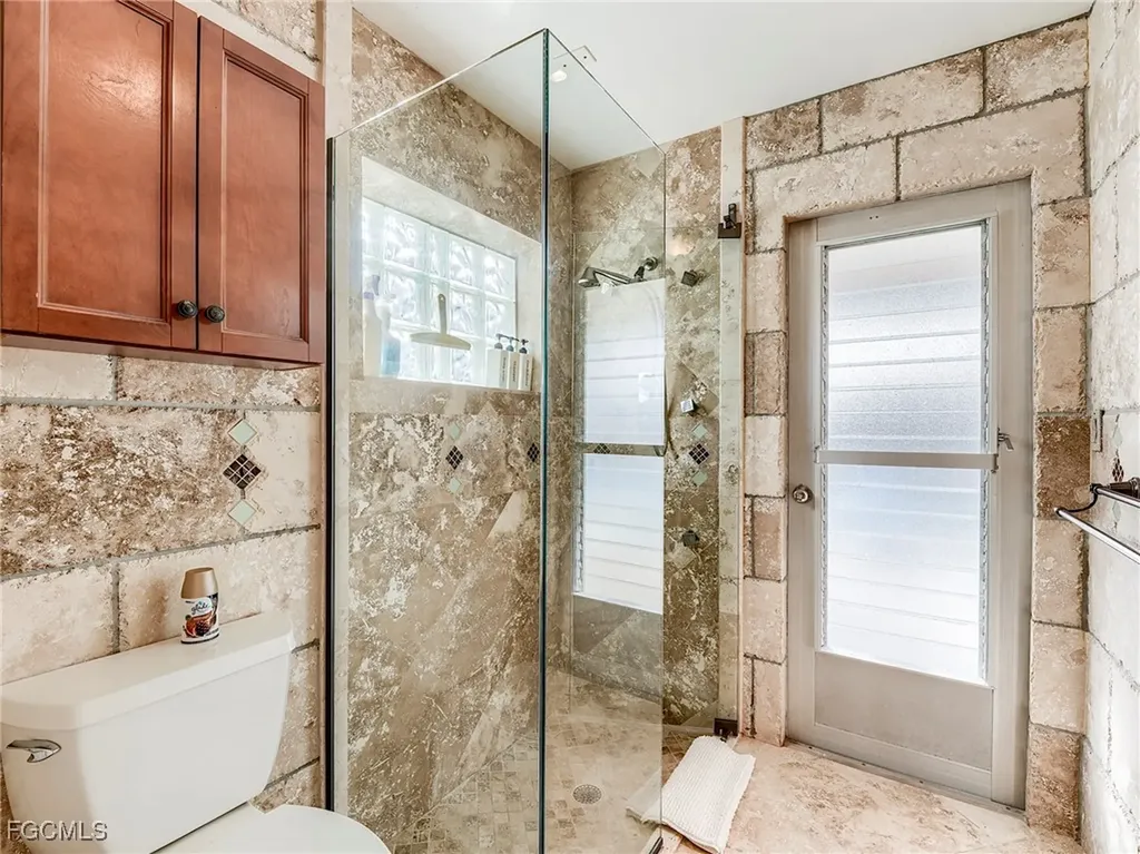 1506 SW 52nd Lane Cape Coral FL 33914