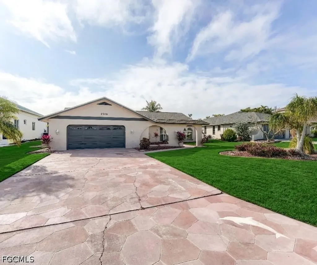 1506 SW 52nd Lane Cape Coral FL 33914