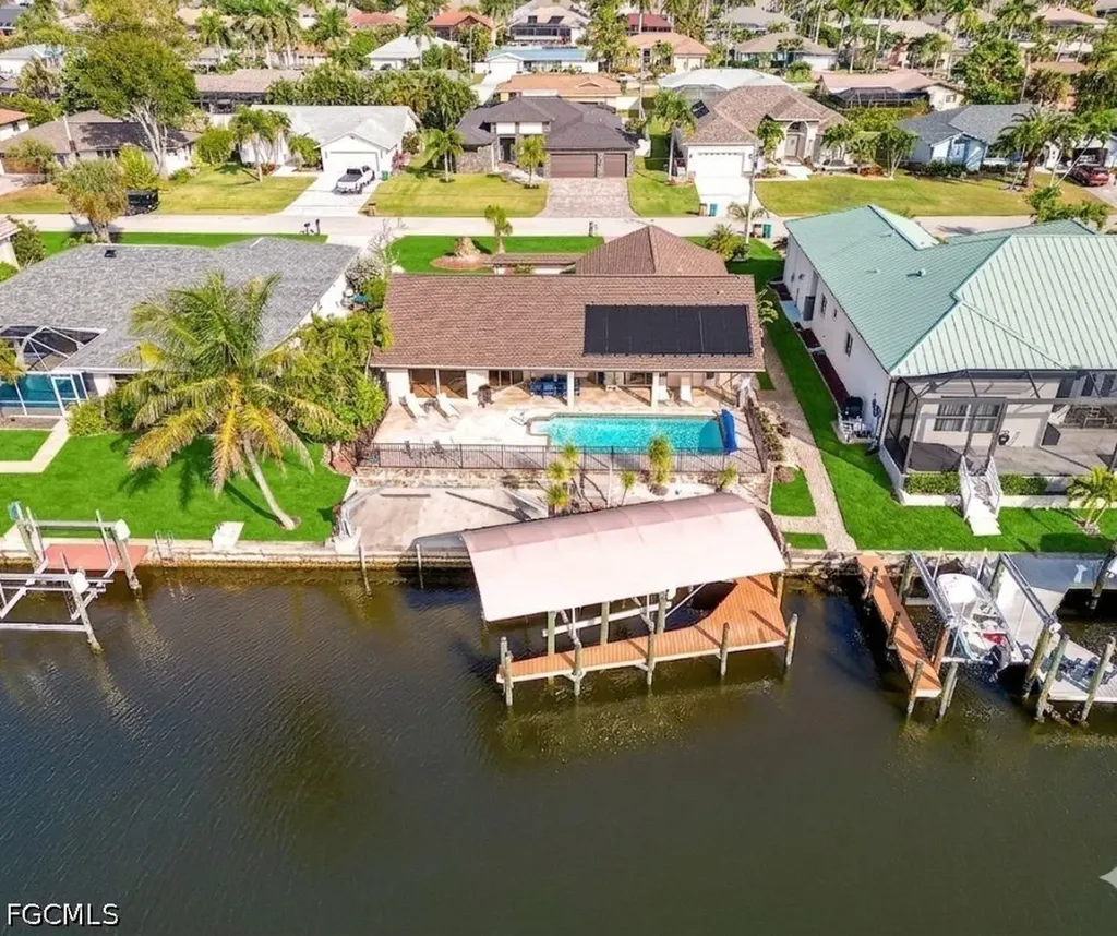1506 SW 52nd Lane Cape Coral FL 33914