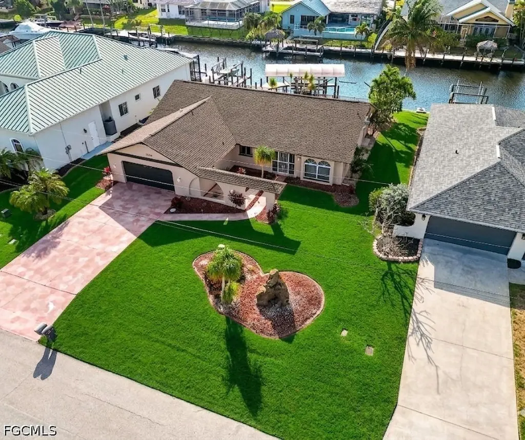 1506 SW 52nd Lane Cape Coral FL 33914