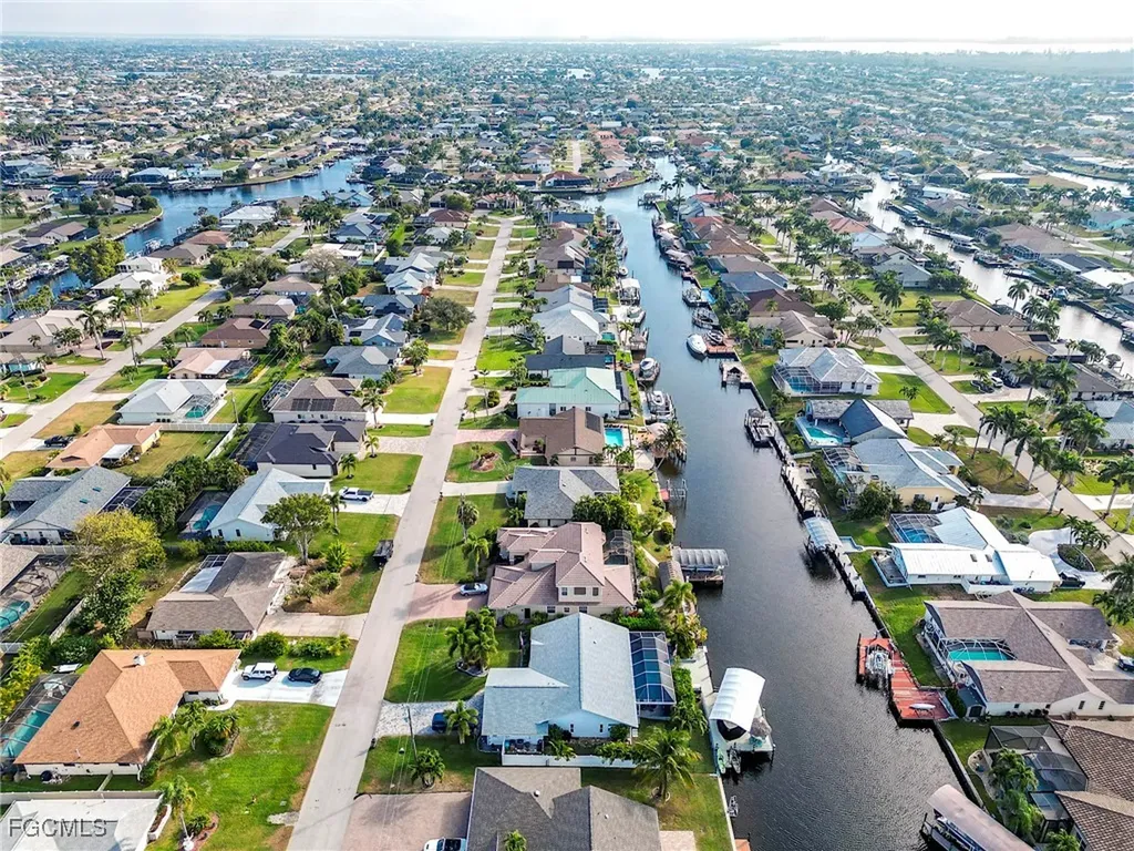 1506 SW 52nd Lane Cape Coral FL 33914