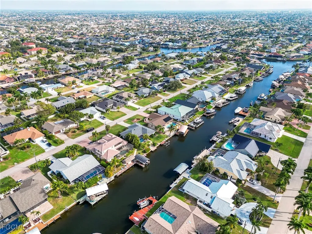 1506 SW 52nd Lane Cape Coral FL 33914