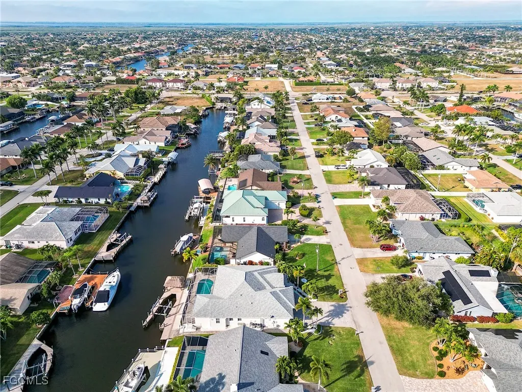 1506 SW 52nd Lane Cape Coral FL 33914