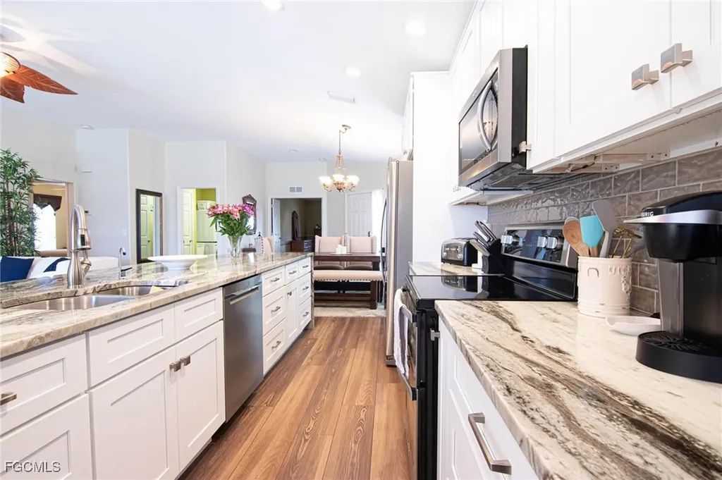 2520 Belleville Court Cape Coral FL 33991