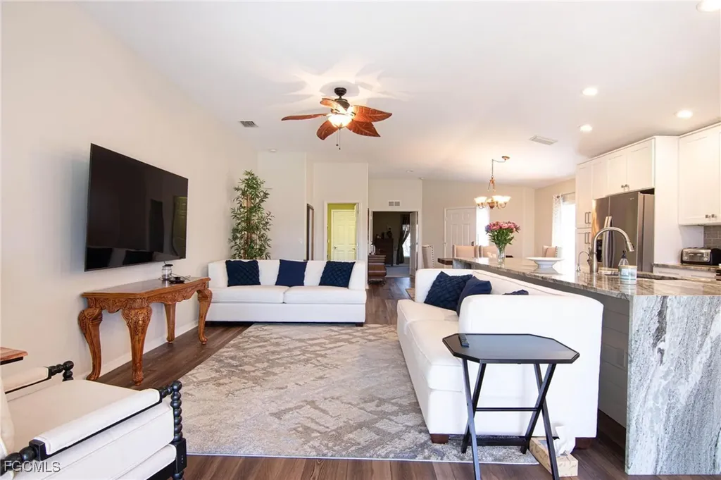 2520 Belleville Court Cape Coral FL 33991