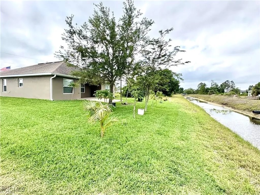 815 Theodore Vail Street E Lehigh Acres FL 33974