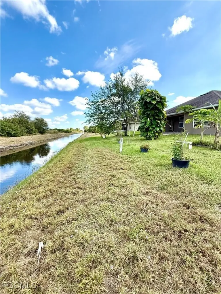 815 Theodore Vail Street E Lehigh Acres FL 33974