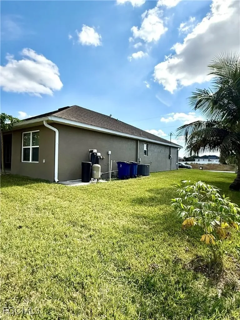 815 Theodore Vail Street E Lehigh Acres FL 33974