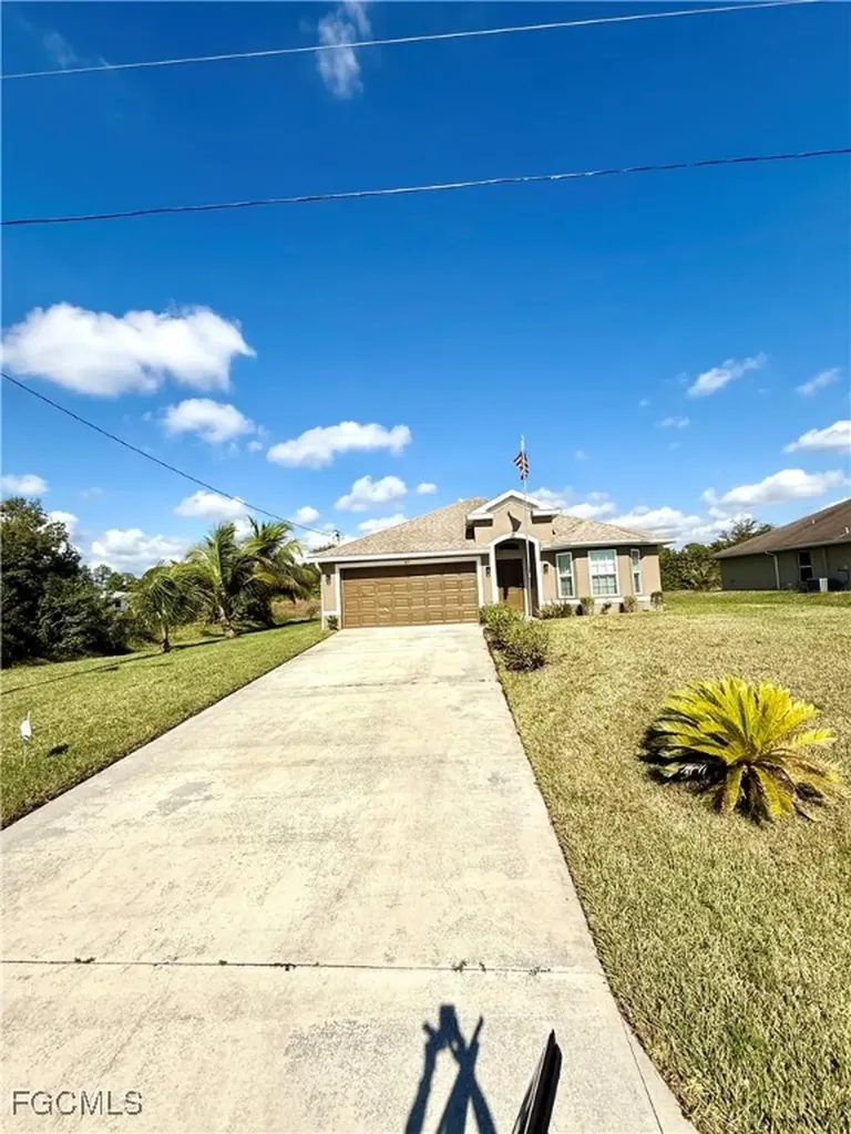 815 Theodore Vail Street E Lehigh Acres FL 33974