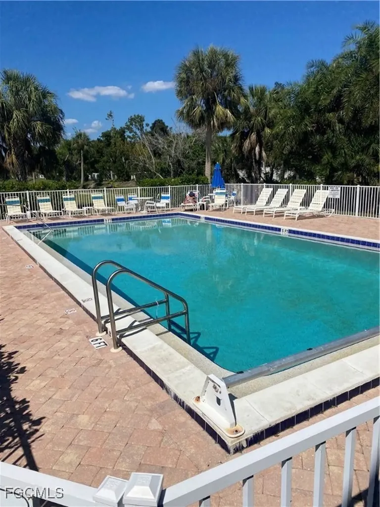 13500 Siesta Pines Court Fort Myers FL 33908