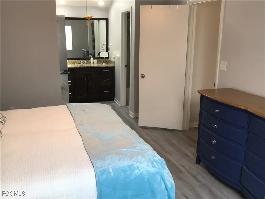 13500 Siesta Pines Court Fort Myers FL 33908