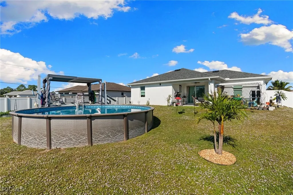 2617 42nd Street SW Lehigh Acres FL 33976