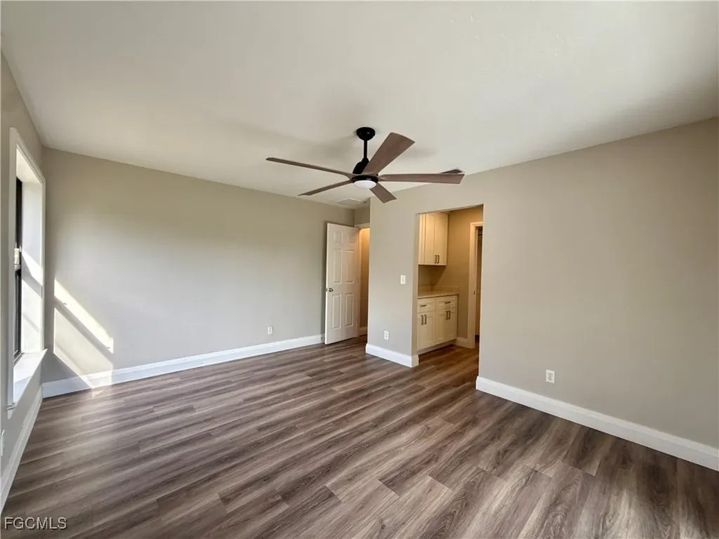 1038 NE Van Loon Terrace Cape Coral FL 33909