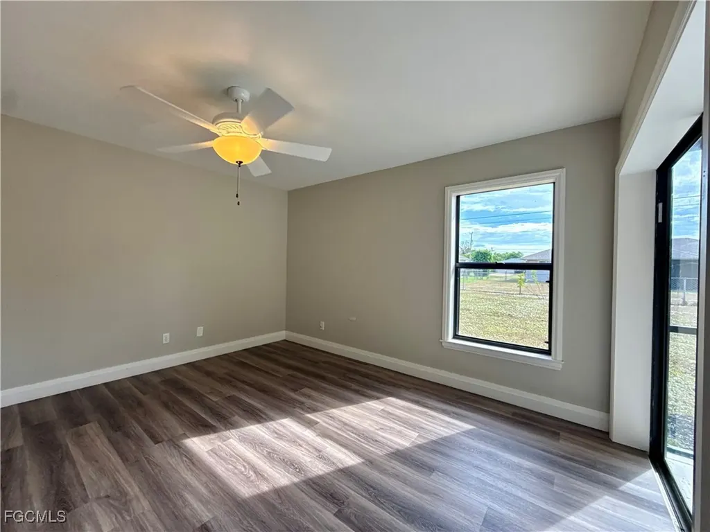 1038 NE Van Loon Terrace Cape Coral FL 33909