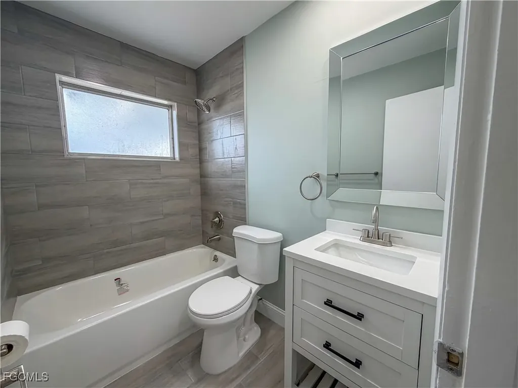 348 Crestwood Avenue Lehigh Acres FL 33936