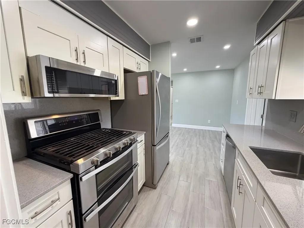 348 Crestwood Avenue Lehigh Acres FL 33936