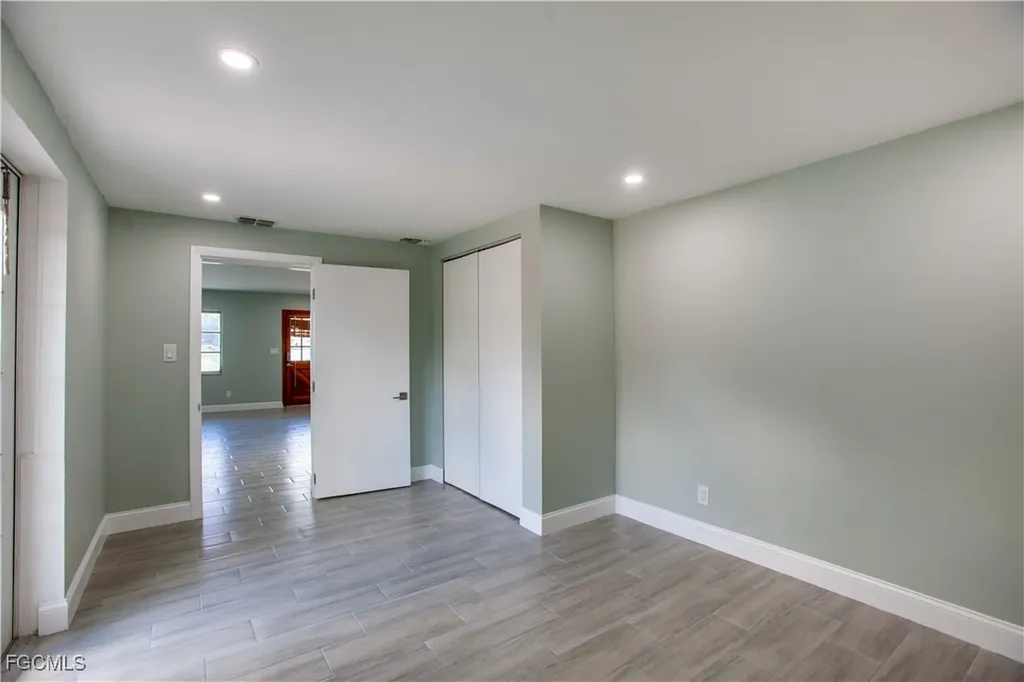 348 Crestwood Avenue Lehigh Acres FL 33936