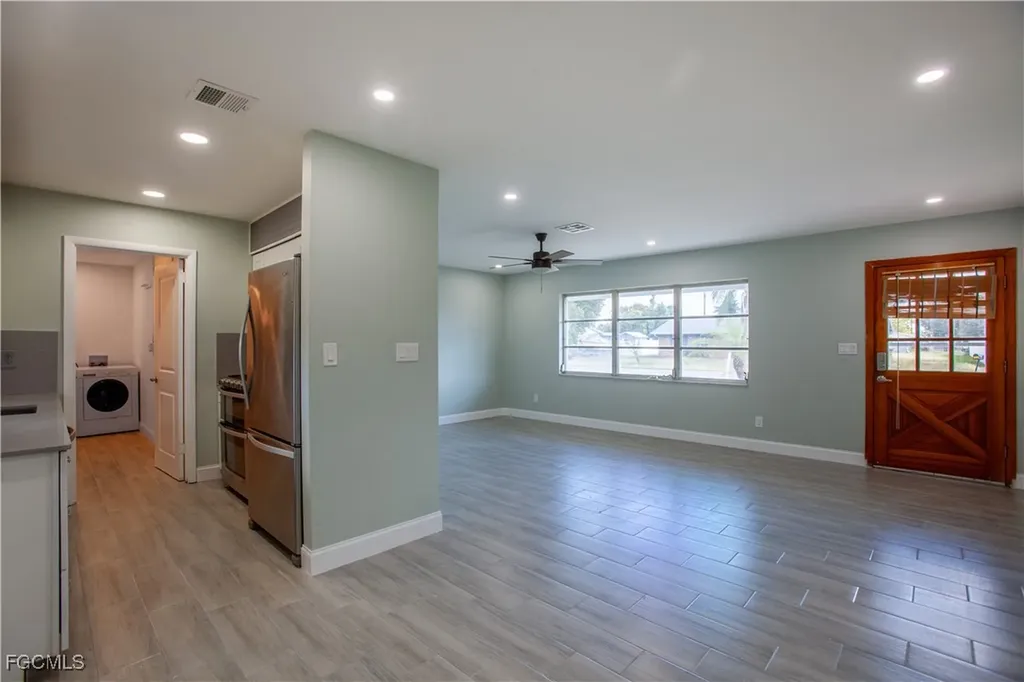348 Crestwood Avenue Lehigh Acres FL 33936