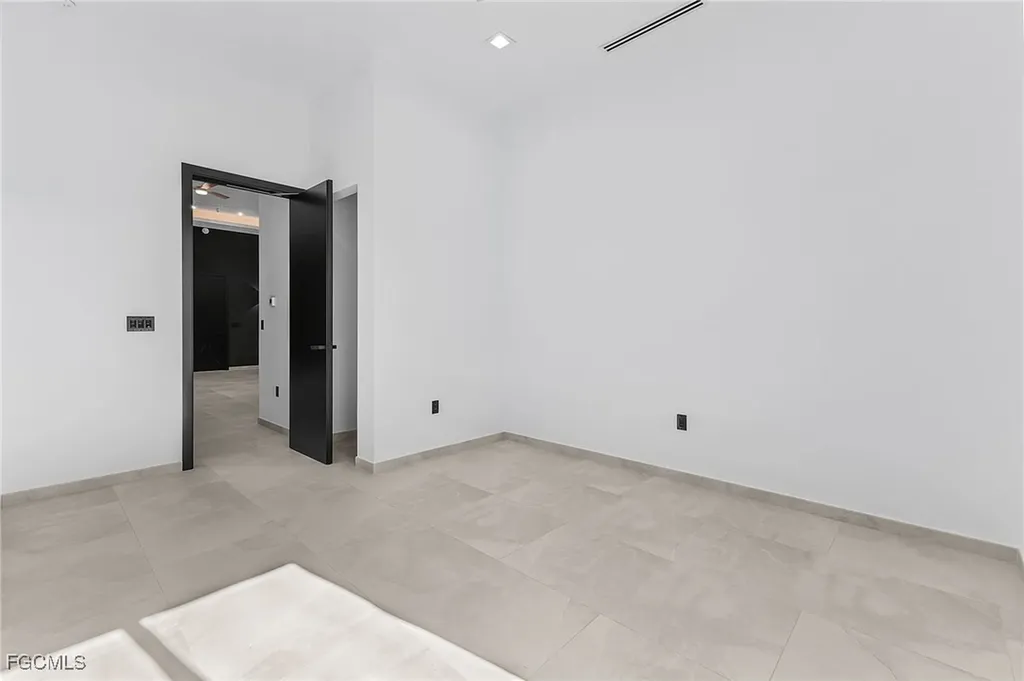 3311 SW 11th Court Cape Coral FL 33914