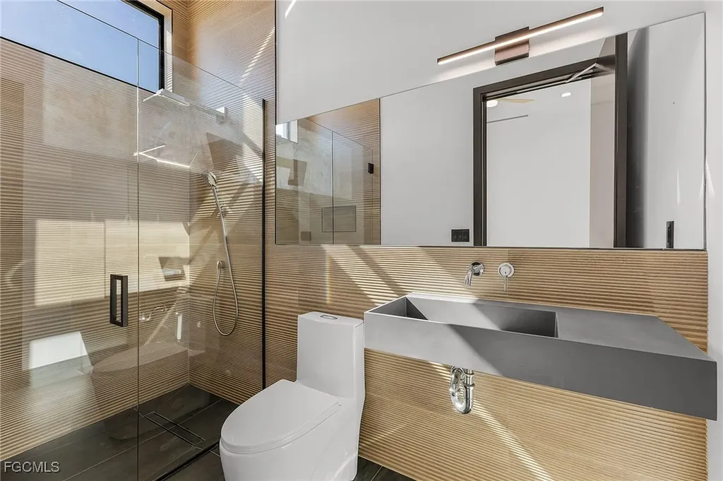 3311 SW 11th Court Cape Coral FL 33914