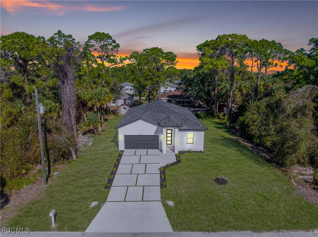 5037 Pinetree Circle Labelle FL 33935