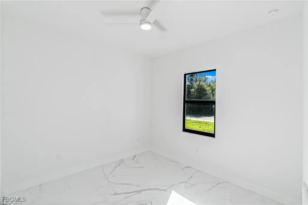5037 Pinetree Circle Labelle FL 33935
