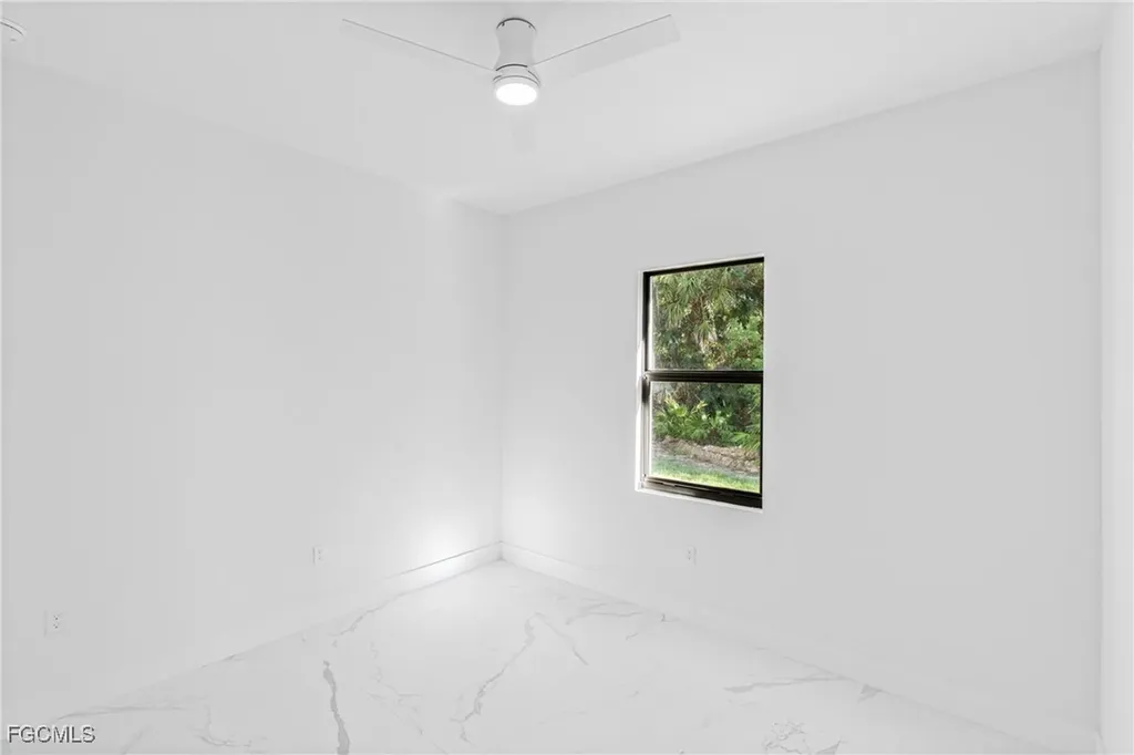 5037 Pinetree Circle Labelle FL 33935