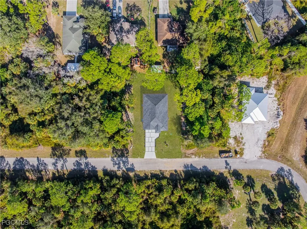 5037 Pinetree Circle Labelle FL 33935