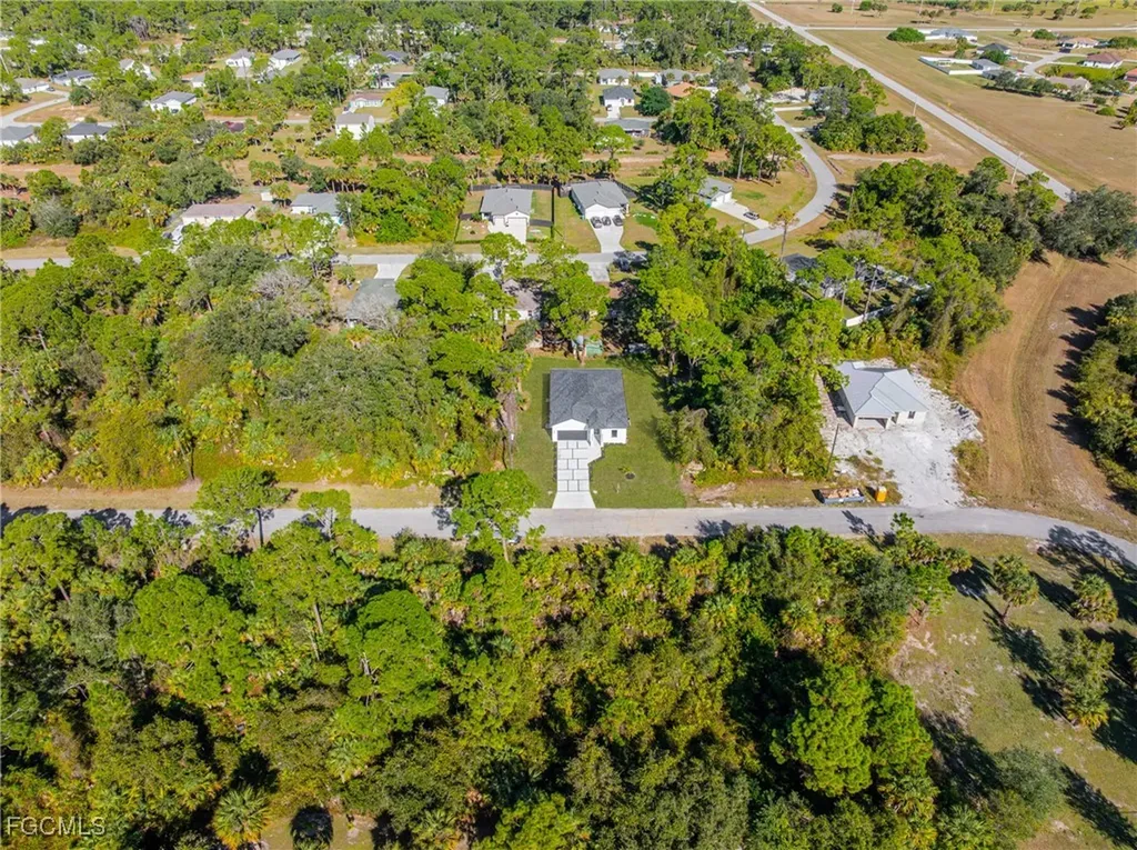 5037 Pinetree Circle Labelle FL 33935