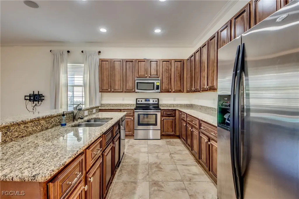 9145 Leatherwood Loop Lehigh Acres FL 33936