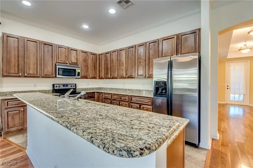 9145 Leatherwood Loop Lehigh Acres FL 33936