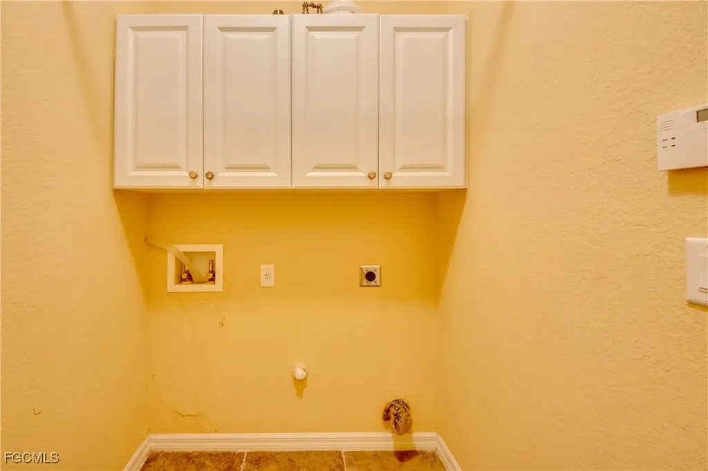 9145 Leatherwood Loop Lehigh Acres FL 33936