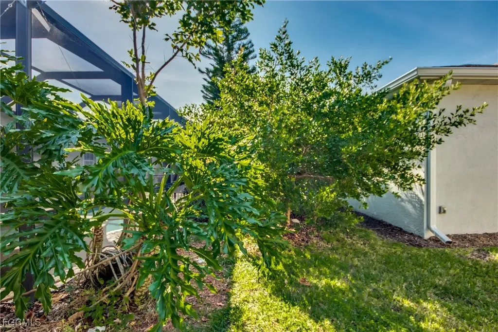 9145 Leatherwood Loop Lehigh Acres FL 33936