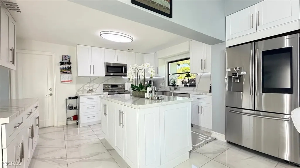 1709 SE 44th Terrace Cape Coral FL 33904