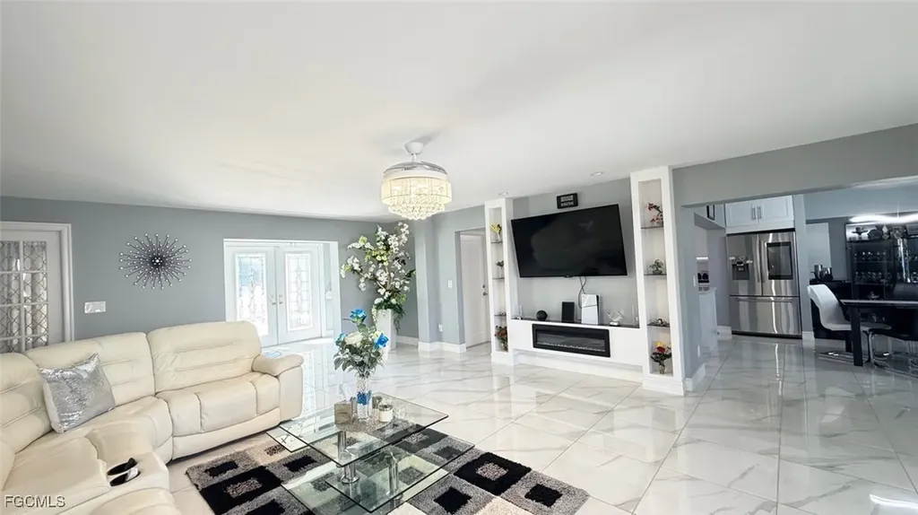 1709 SE 44th Terrace Cape Coral FL 33904