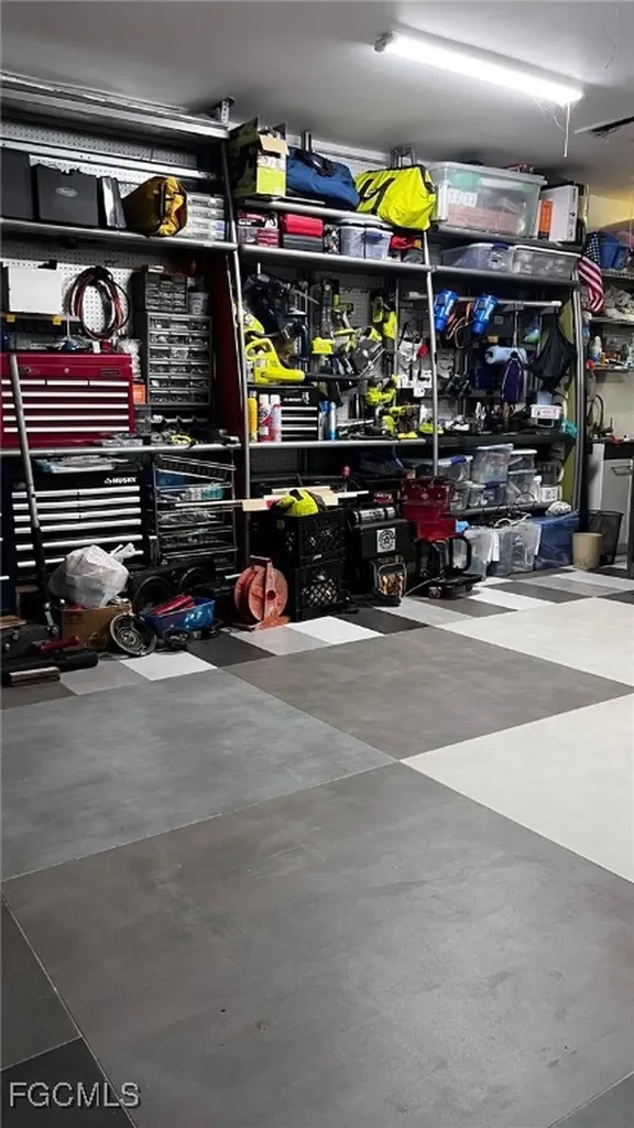 1709 SE 44th Terrace Cape Coral FL 33904