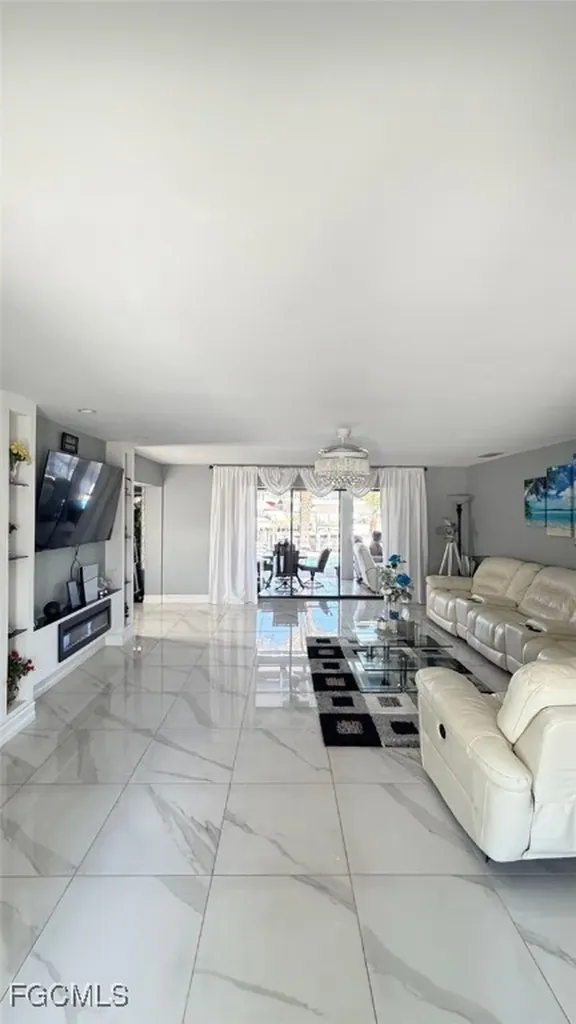 1709 SE 44th Terrace Cape Coral FL 33904