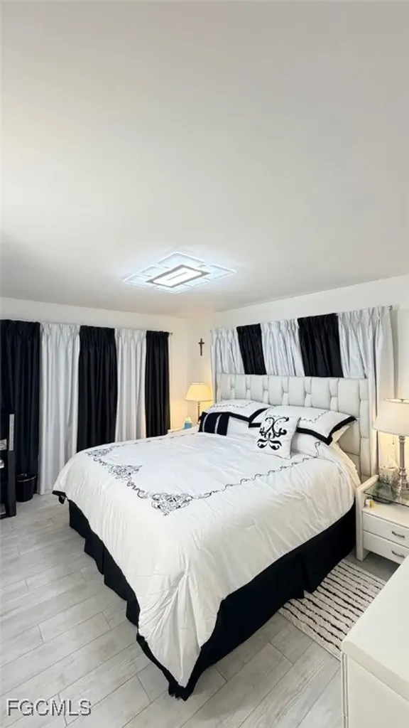 1709 SE 44th Terrace Cape Coral FL 33904