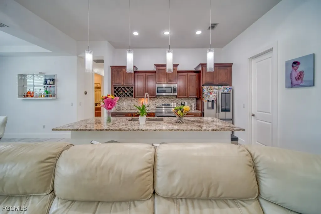 1528 NW 24th Place Cape Coral FL 33993