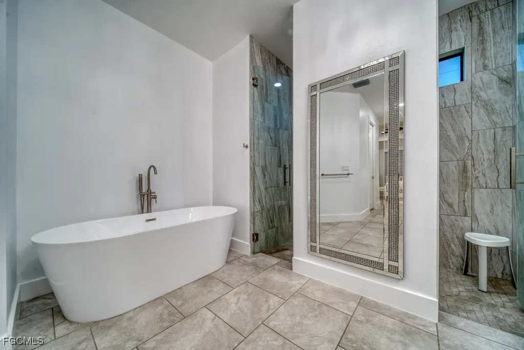 1528 NW 24th Place Cape Coral FL 33993