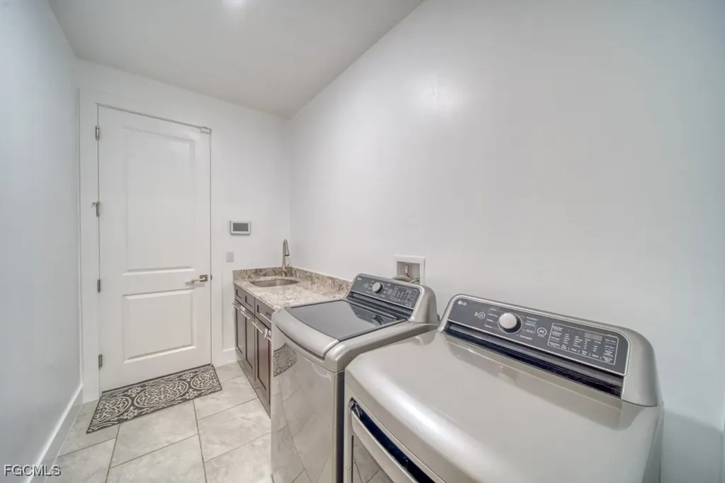 1528 NW 24th Place Cape Coral FL 33993