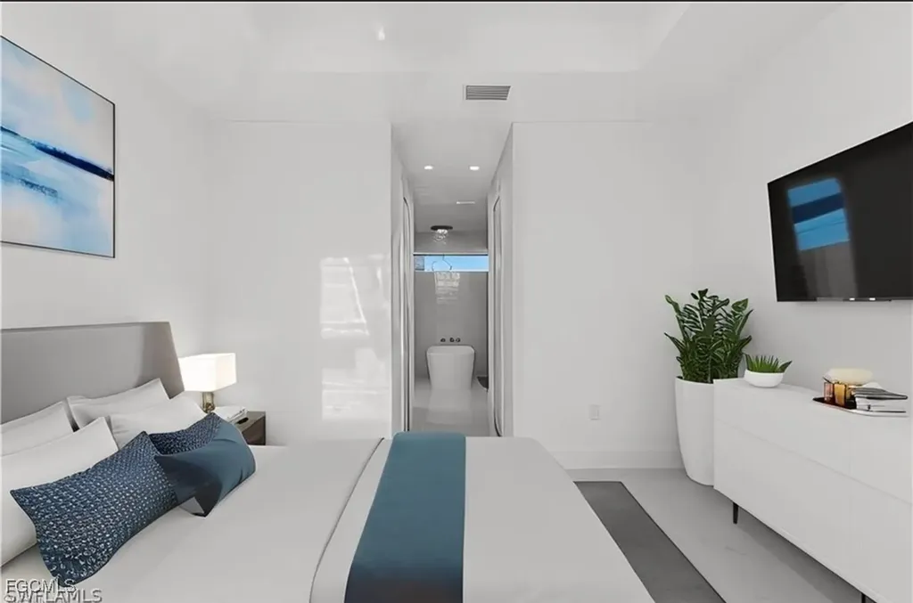 2109 El Dorado Boulevard N Cape Coral FL 33993