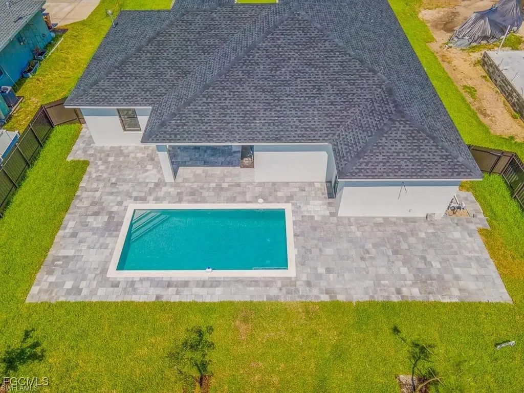 2109 El Dorado Boulevard N Cape Coral FL 33993