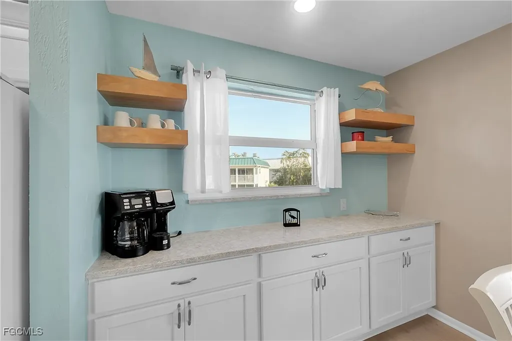 827 E Gulf Drive Sanibel FL 33957