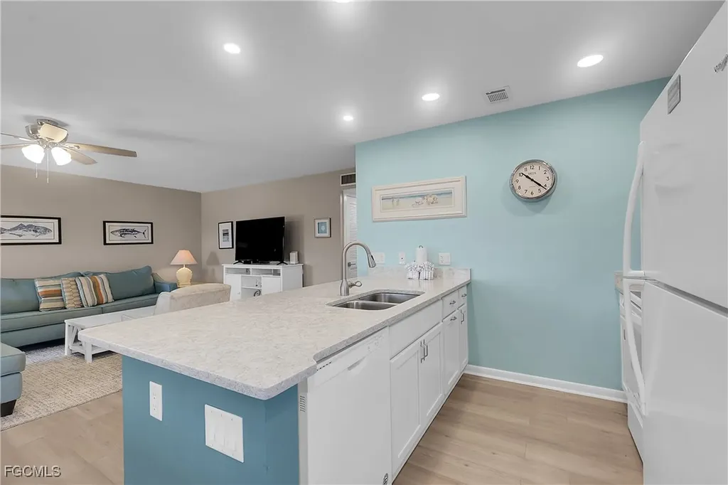 827 E Gulf Drive Sanibel FL 33957