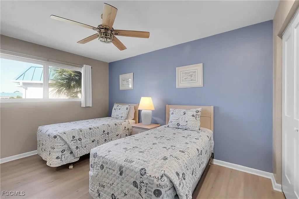 827 E Gulf Drive Sanibel FL 33957