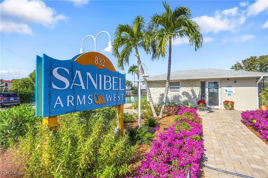 827 E Gulf Drive Sanibel FL 33957