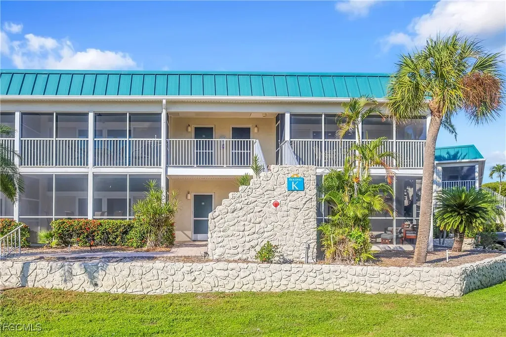 827 E Gulf Drive Sanibel FL 33957