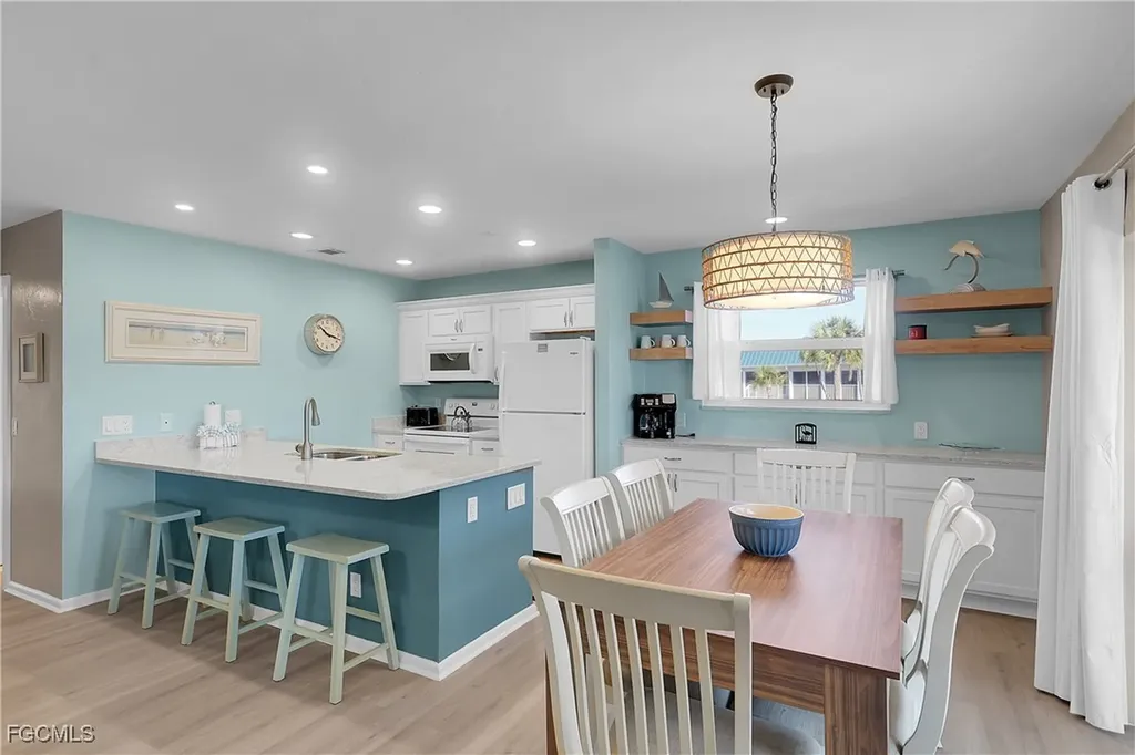 827 E Gulf Drive Sanibel FL 33957