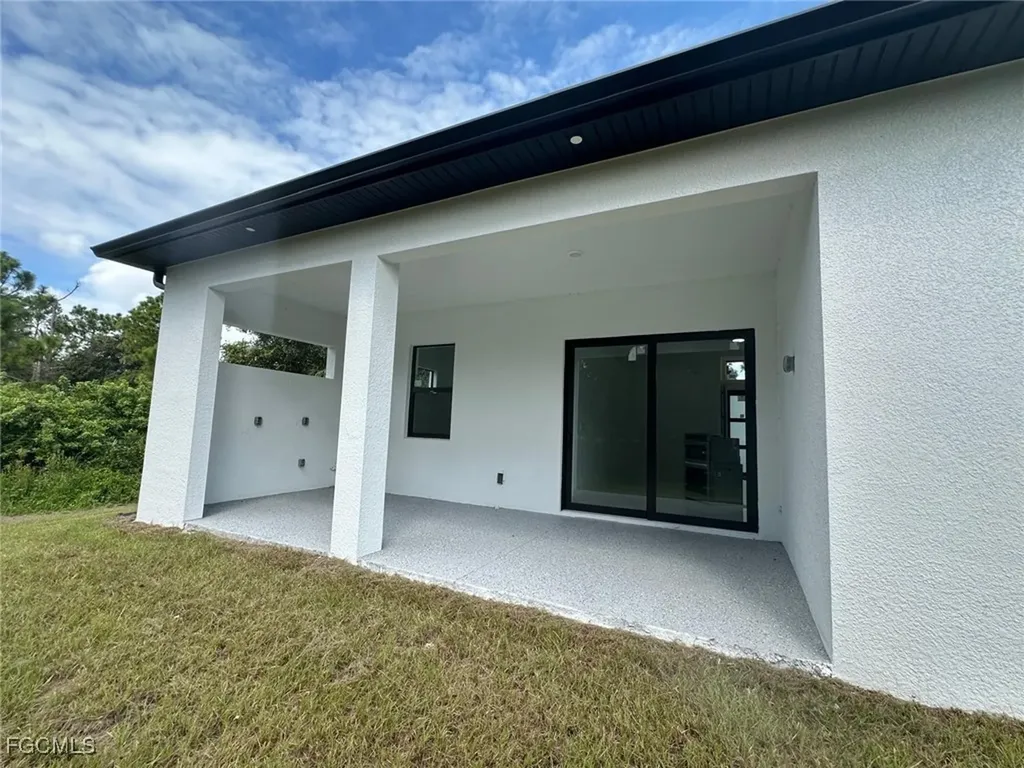 1214 Cherry Street E Lehigh Acres FL 33974